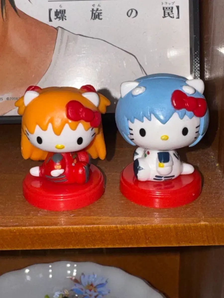 エヴァンゲリオン キティ ハローキティ チョコエッグ フィギュア