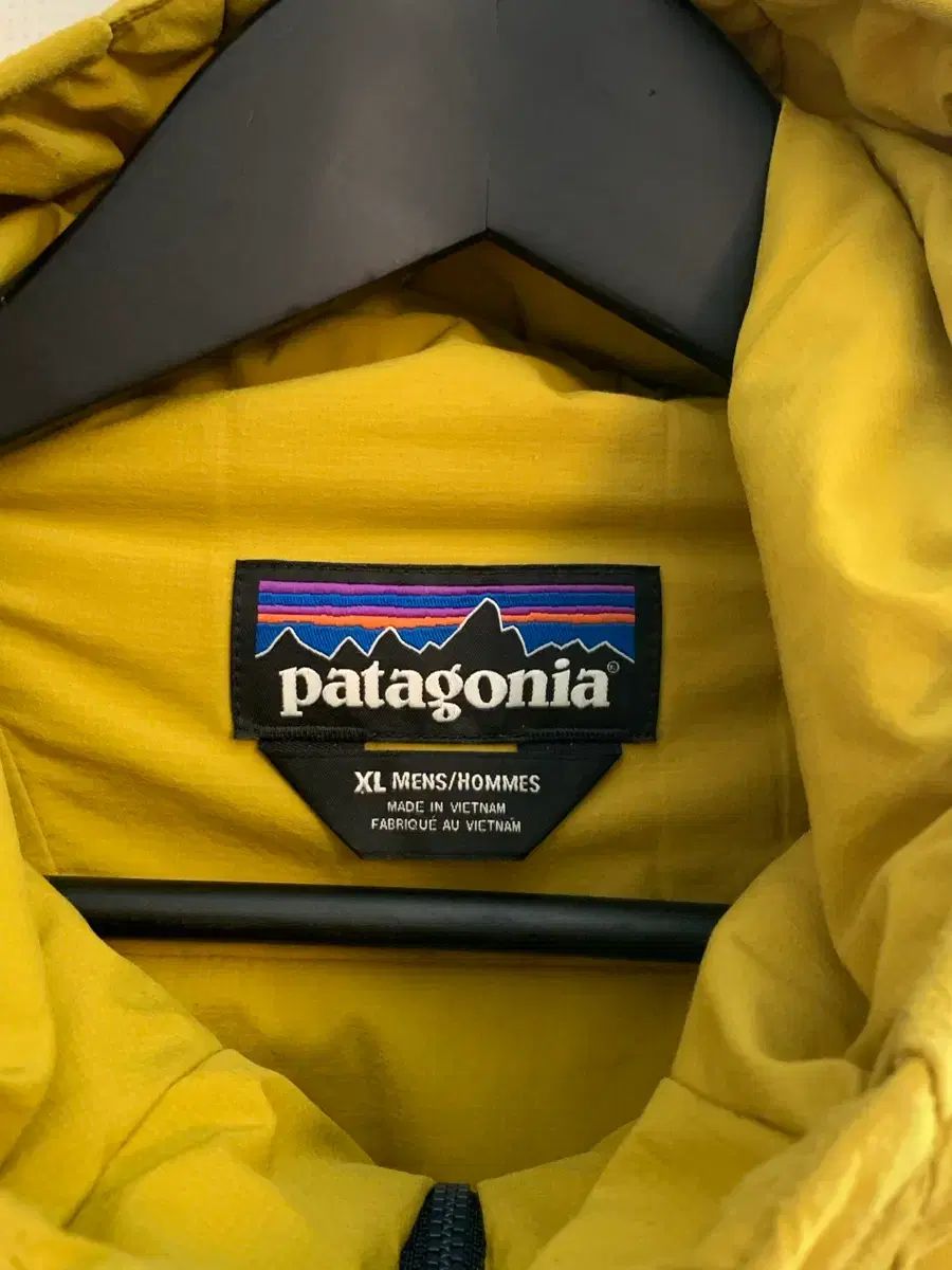 パタゴニア ナノ エアー フーディ mustard color XL