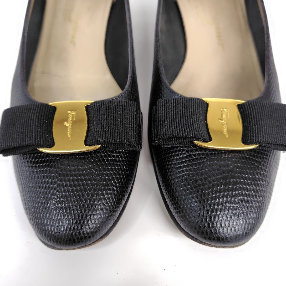 Salvatore Ferragamo フェラガモ パンプス 8C リザード ヴァラ リボン