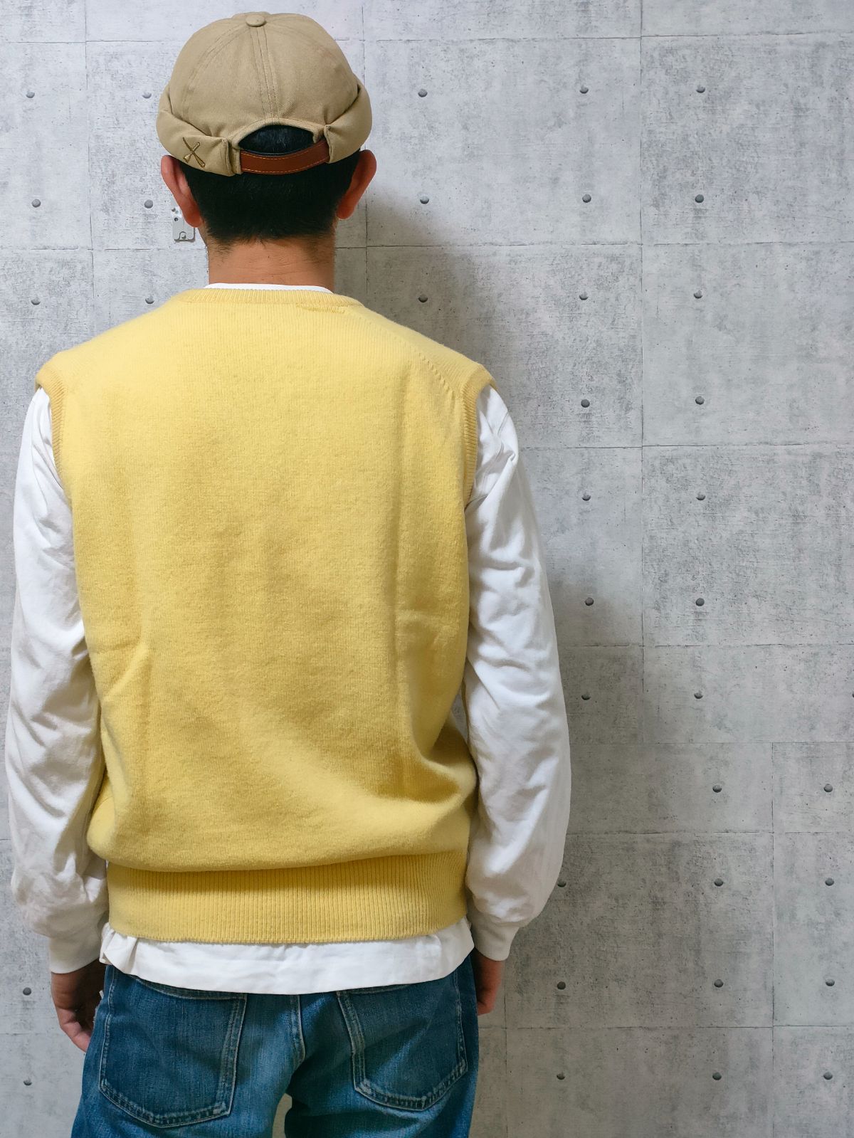 Burberrys】ラムウールベスト（イエロー）スコットランド製 - メルカリ