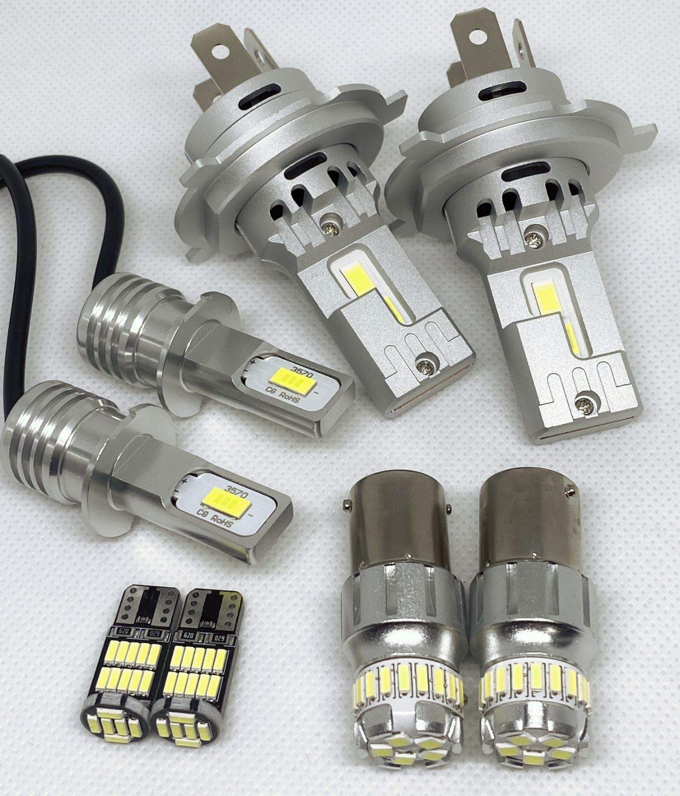 高品質 爆光 H4 ヘッドライト H3C フォグランプ S25 シングル バックランプ T10 ナンバー灯 純白 New 特注LEDチップ搭載 8点SET ポン付け 車検対応 トヨタ 日産 三菱 ダイハツ ホンダ スズキ