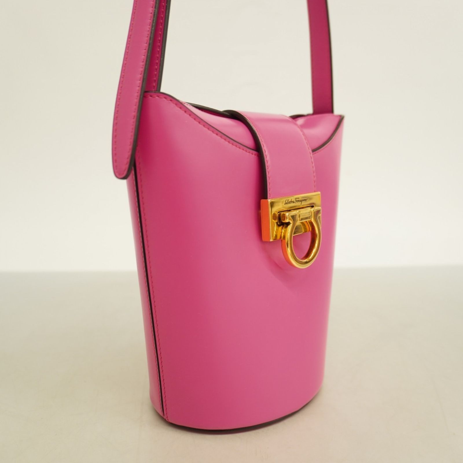 サルヴァトーレ・フェラガモ(Salvatore Ferragamo) サルヴァトーレ