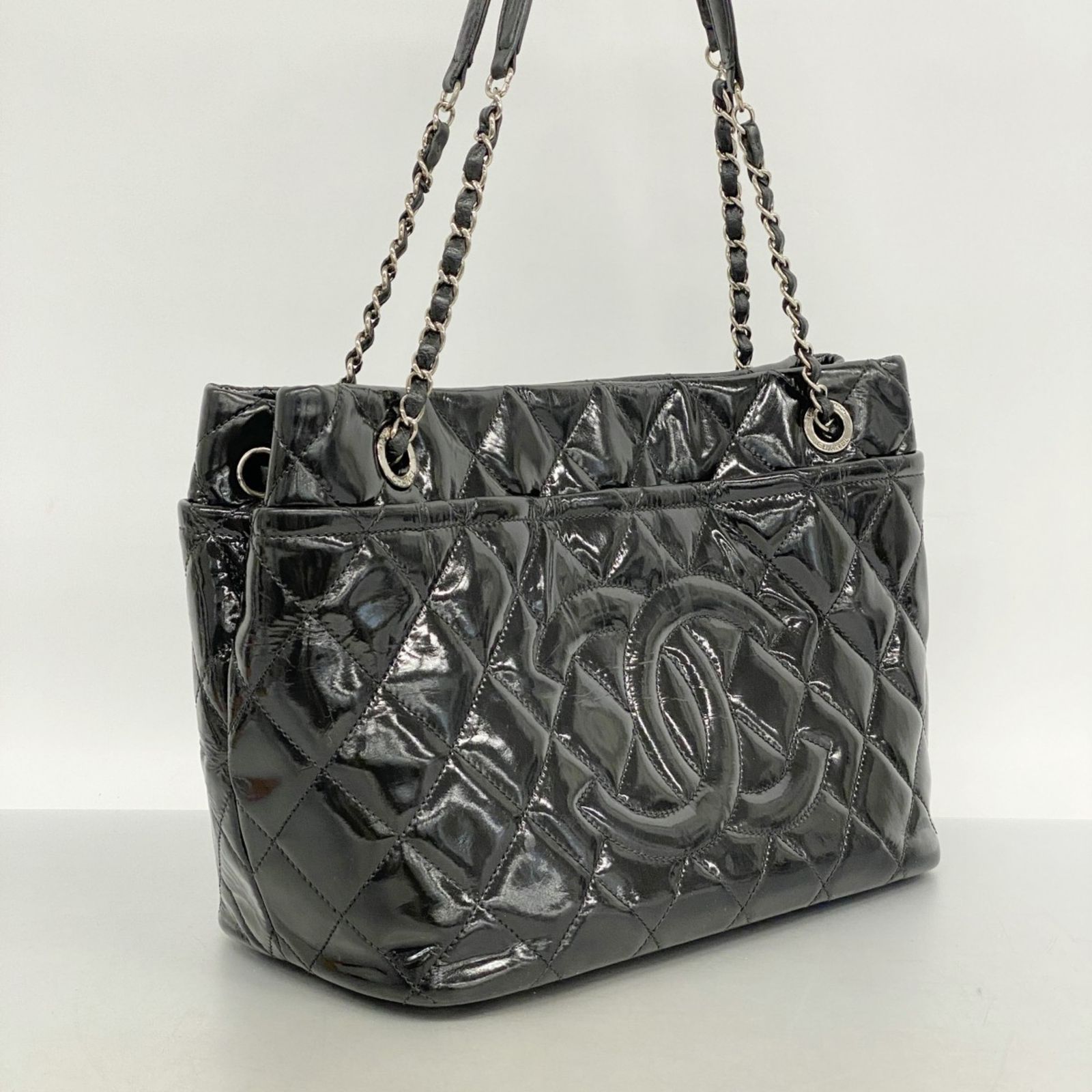 シャネル(Chanel) シャネル チェーントート マトラッセ パテントレザー