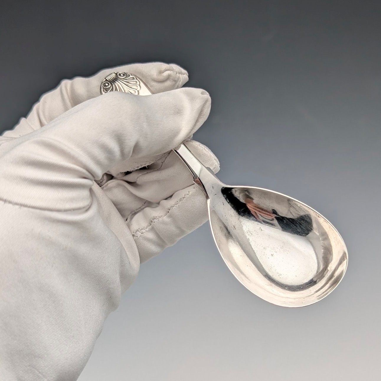 1840年 英国アンティーク 純銀製 ティーキャディースプーン 19.3g John