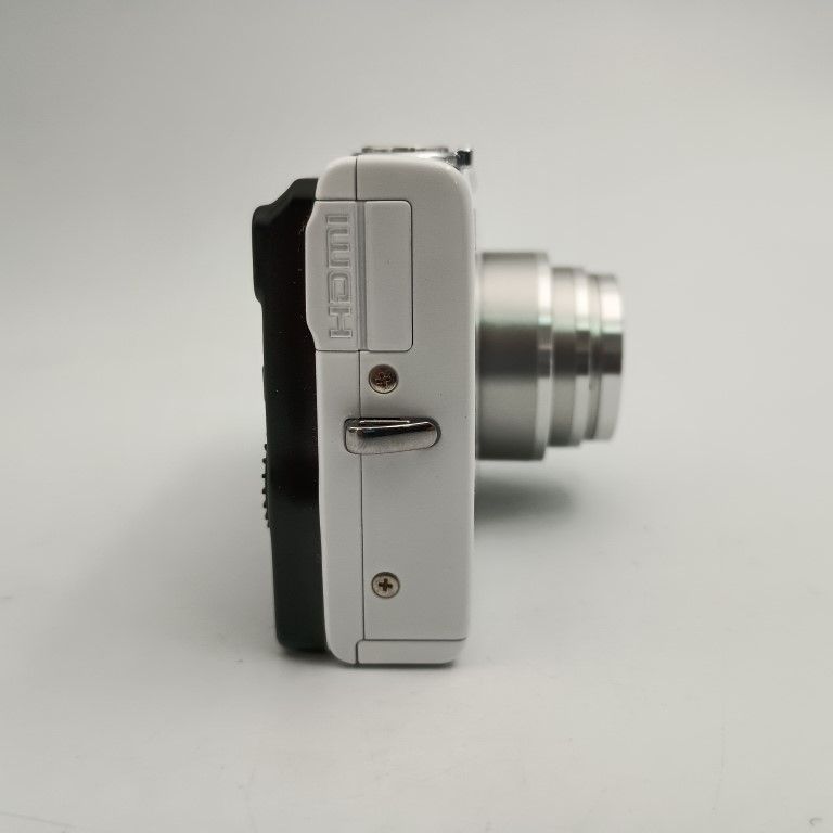 Nikon COOLPIX S6200 White コンパクトデジタルカメラ - メルカリ