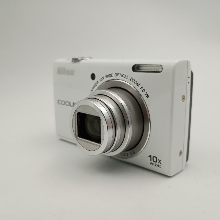 Nikon COOLPIX S6200 White コンパクトデジタルカメラ - メルカリ
