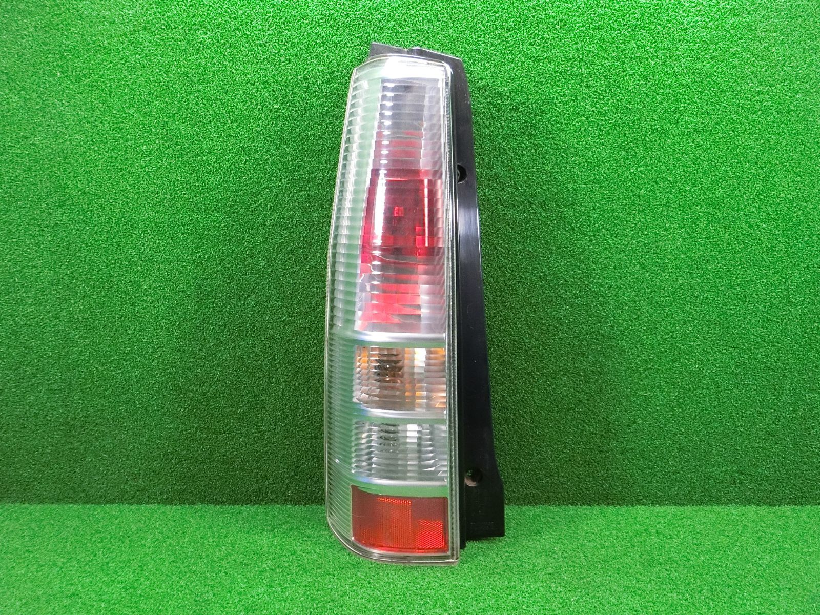 スズキ　ワゴンR 左テールランプ 13622] 送料無料 スズキ ワゴンR スティングレー MH22S 左 テール