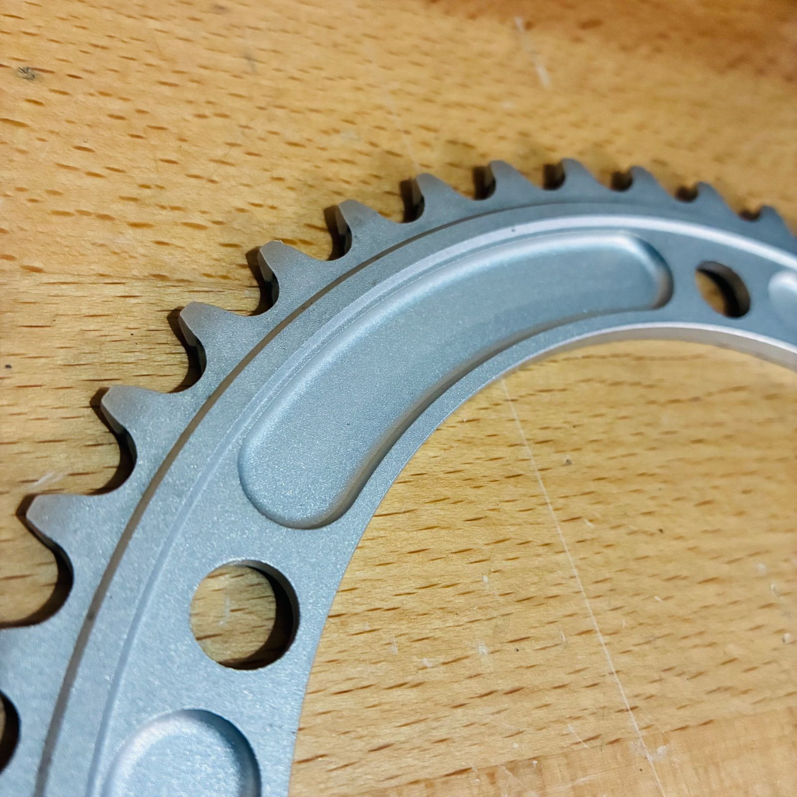 良品】 スギノ 禅 ZEN TRACK RACING P.C.D.144mm 45T 5アーム シングル