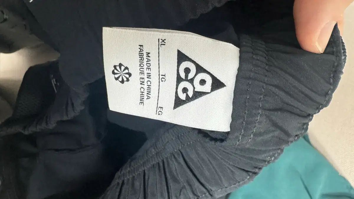  ナイキ acg スミス サミット カーゴ アジア XL ブラック ほぼ その他 アウター