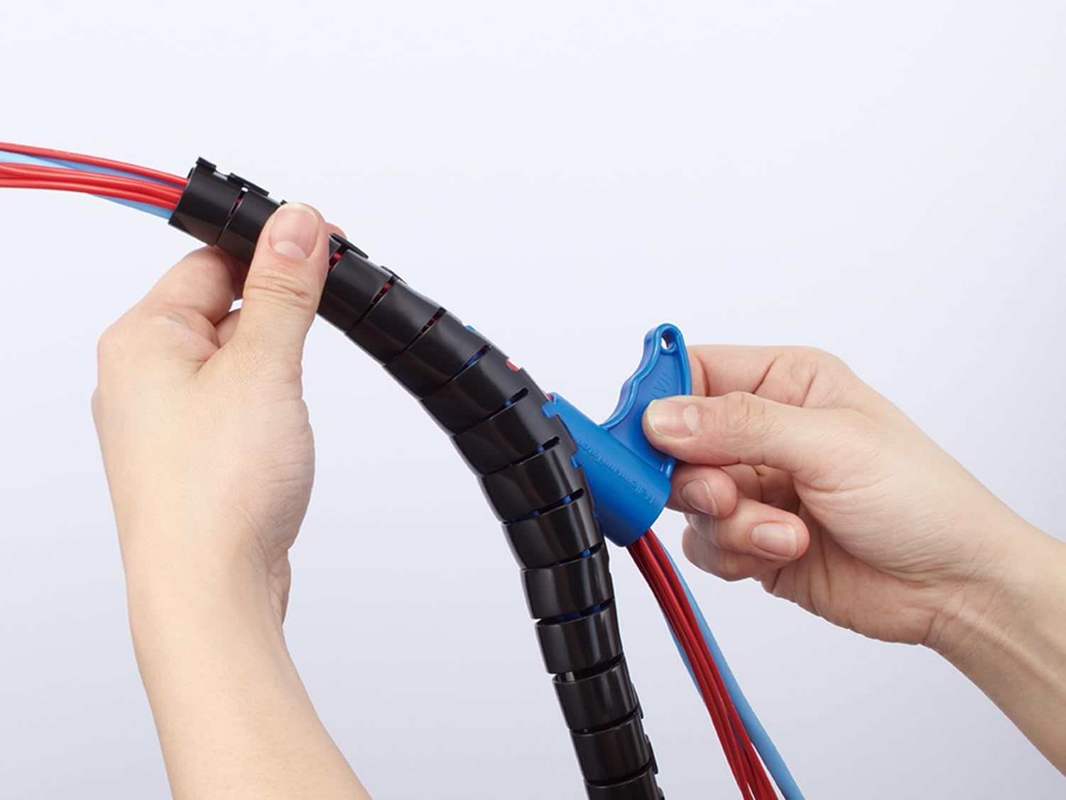 ヘラマンタイトン 配線結束 保護用チューブ ヘララップ 工具HAT 入 耐候 黒色 25 m HWPE 20-W