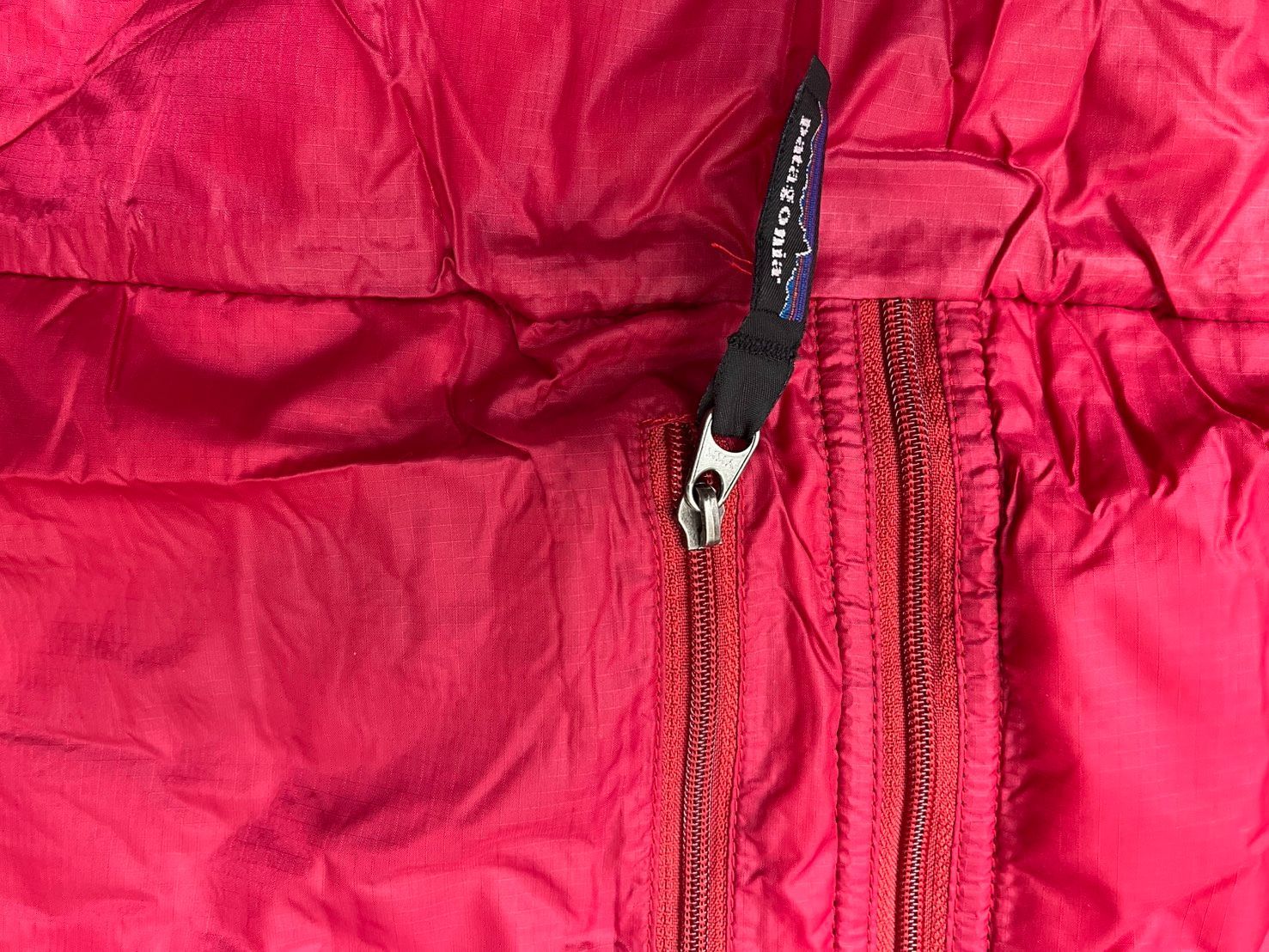 patagonia パフボールジャケット ナイロンプルオーバー レッド