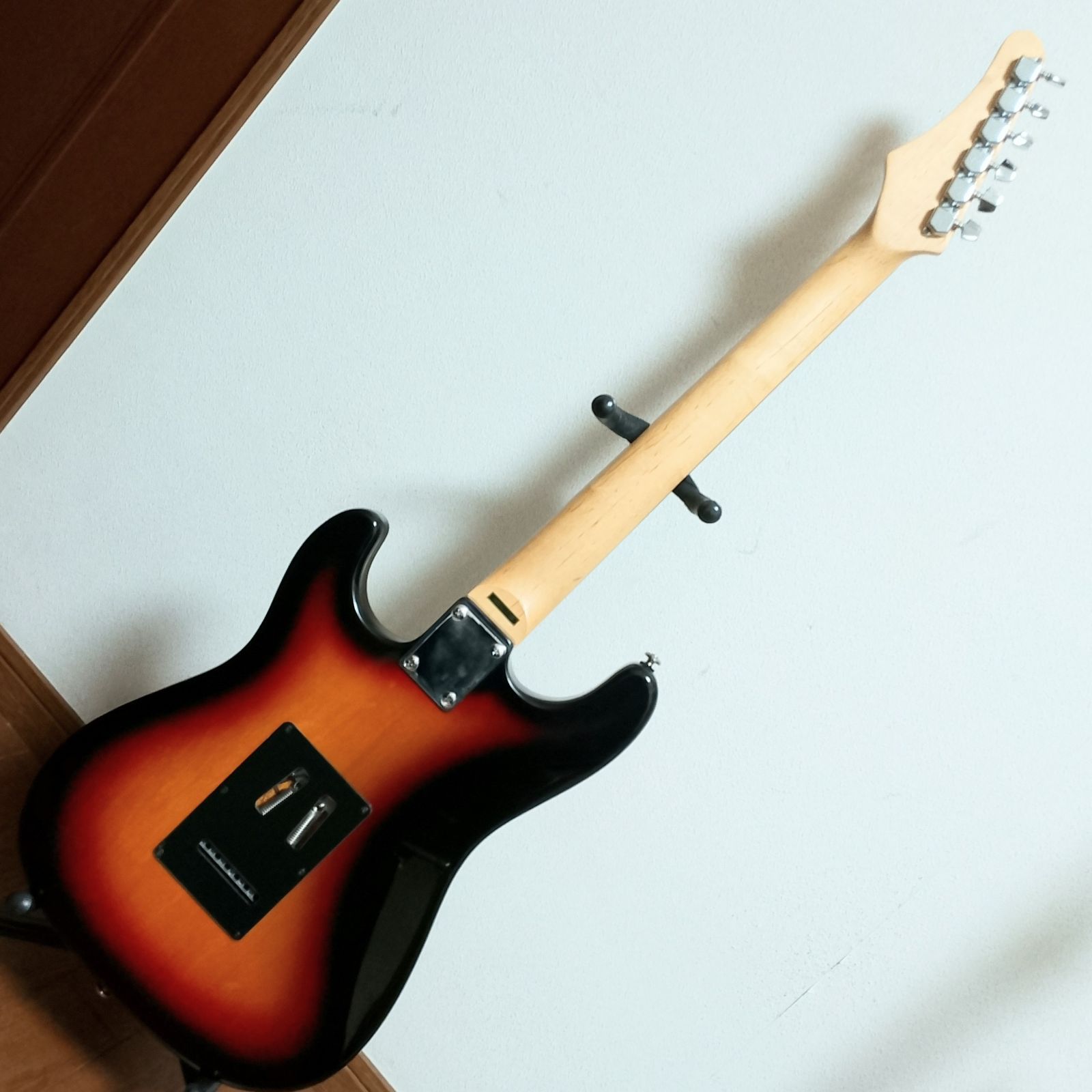 美品 Samick LS-11/3SB ストラトキャスタータイプ エレキギター - メルカリ