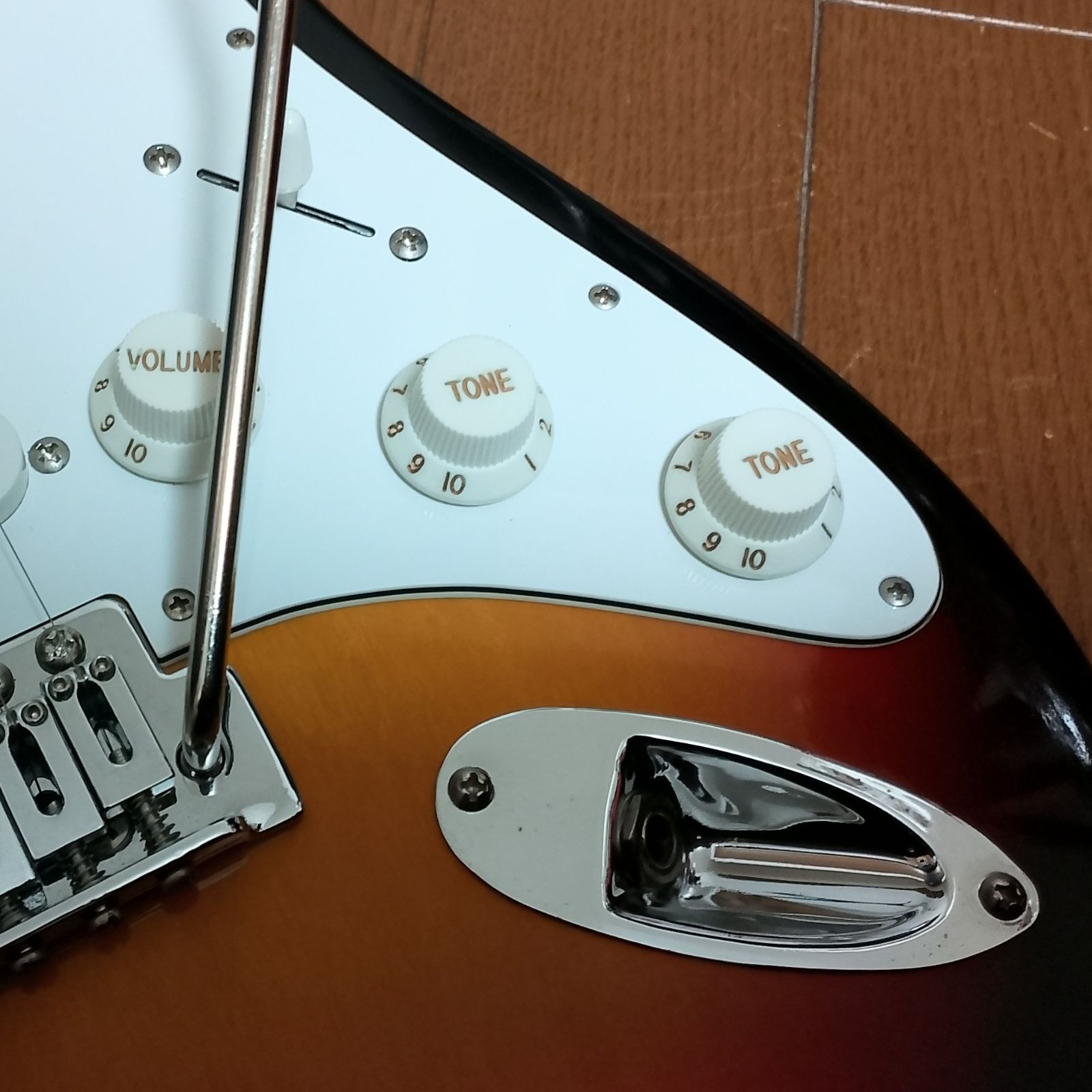 美品 Samick LS-11/3SB ストラトキャスタータイプ エレキギター - メルカリ