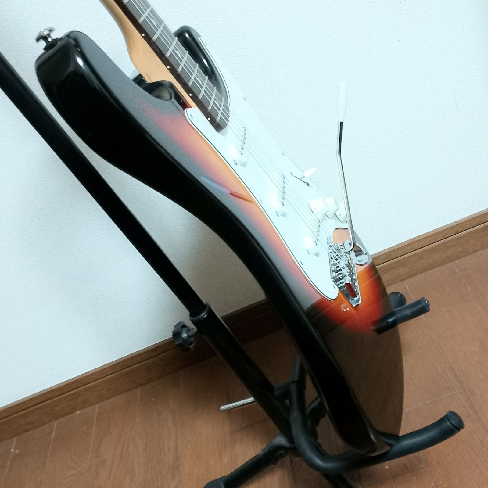 美品 Samick LS-11/3SB ストラトキャスタータイプ エレキギター - メルカリ