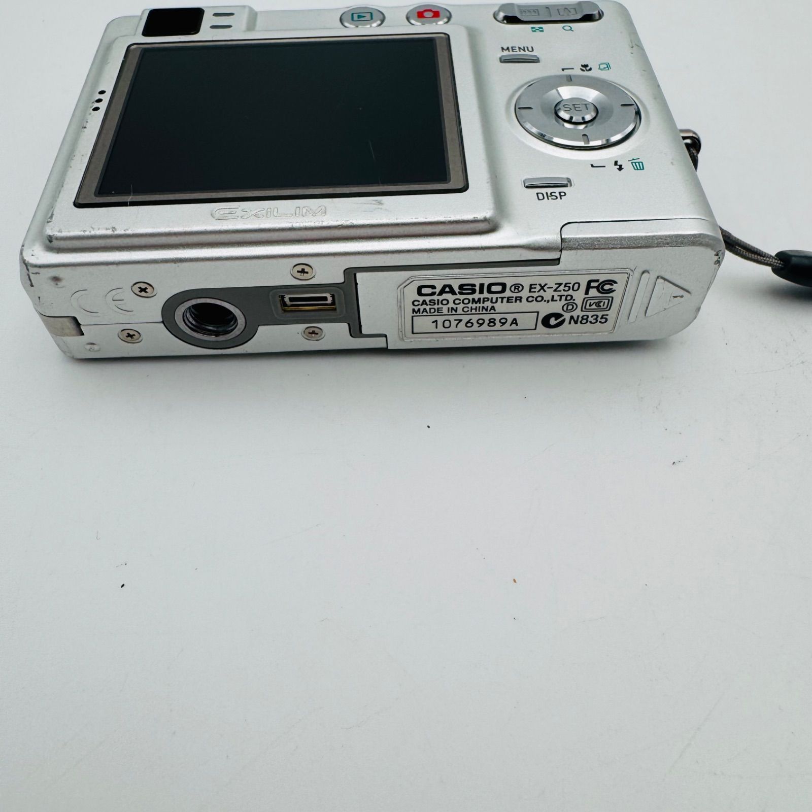 【美品 動作確認済】CASIO EXILIM ZOOM EX-Z50 シルバー CASIO（カシオ） Casio EXILIM EX-Z50 シルバー 3X 光学ズーム