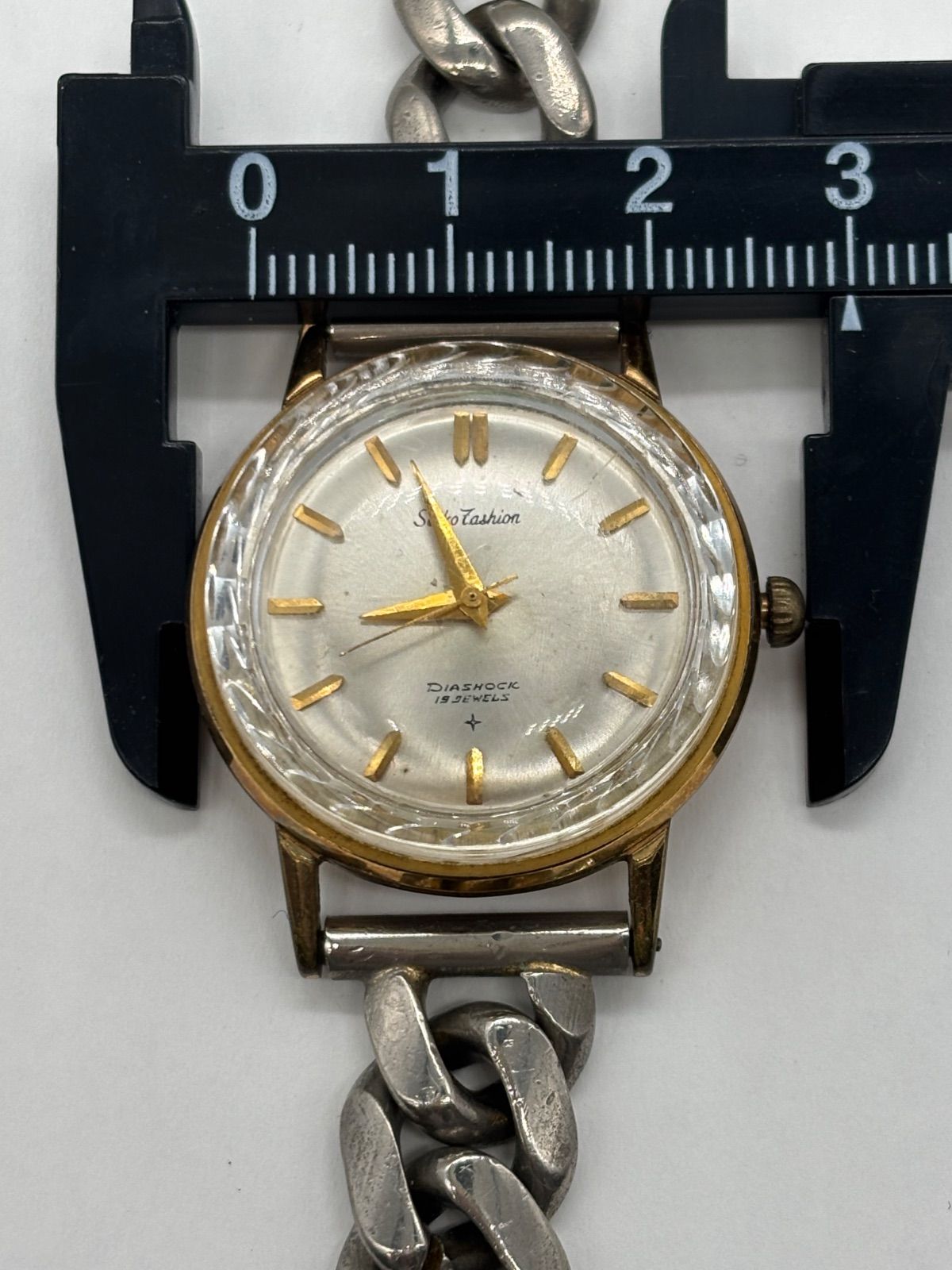 稼働 SEIKO FASHION ゴールド 手巻き時計 シルバー文字盤 - メルカリ