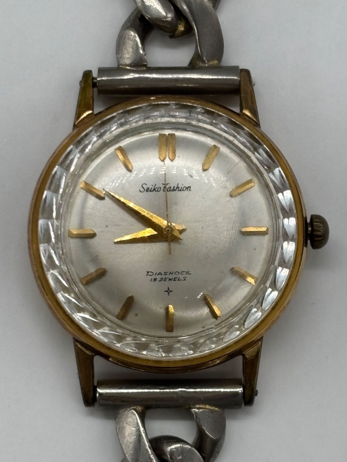 稼働 SEIKO FASHION ゴールド 手巻き時計 シルバー文字盤 - メルカリ