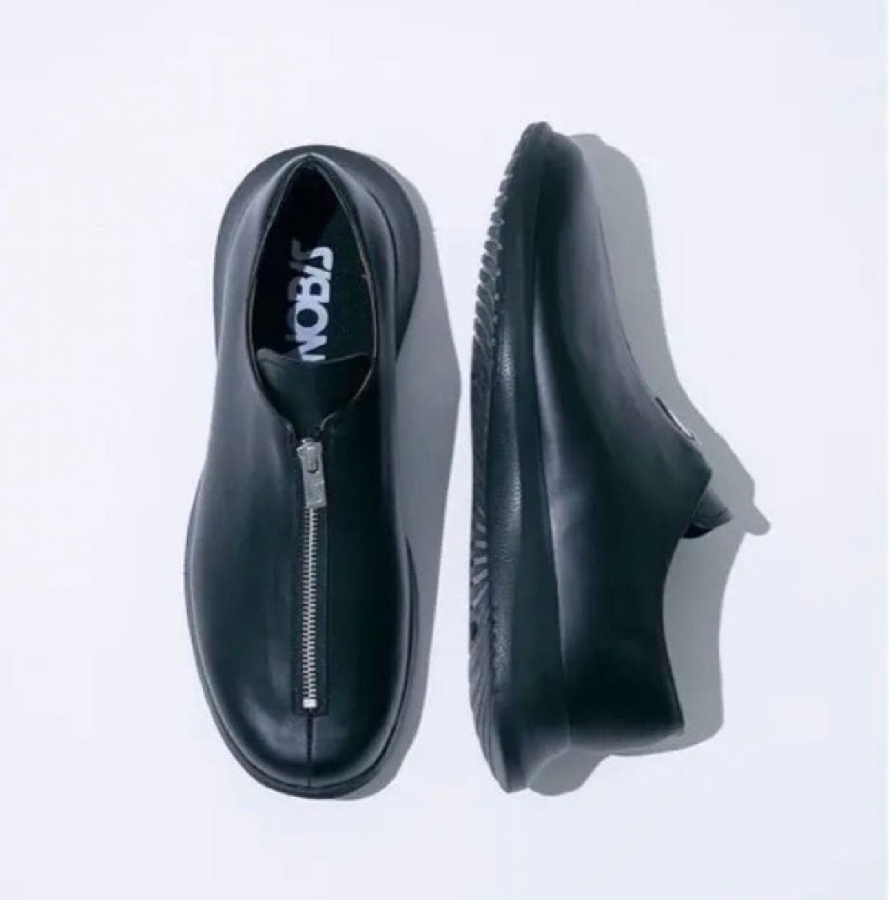 SINOBIS シノビス レザースニーカー フロントジップ　26cm 新品 SINOBIS シノビス レザースニーカー フロントジップ - メルカリ