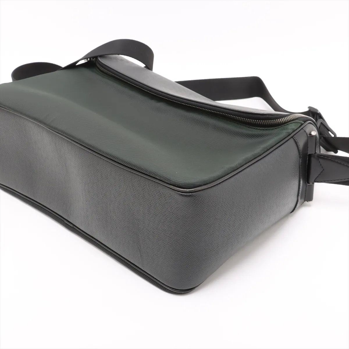 美品 ルイヴィトン タイガ タイミール アルドワーズ M30862 レザー