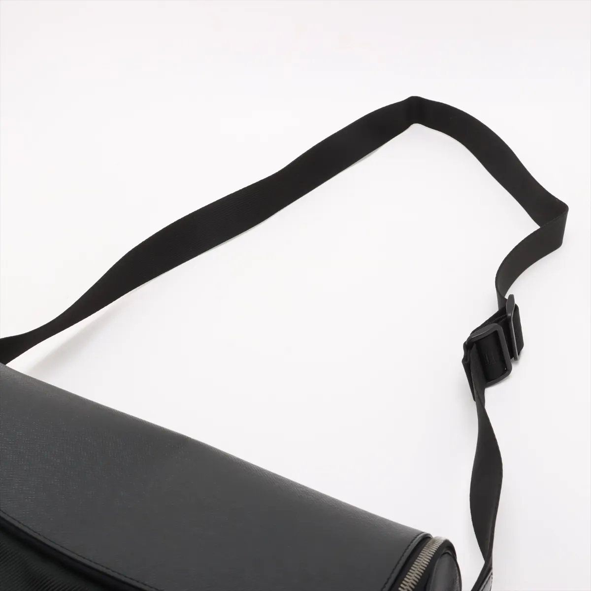 美品 ルイヴィトン タイガ タイミール アルドワーズ M30862 レザー