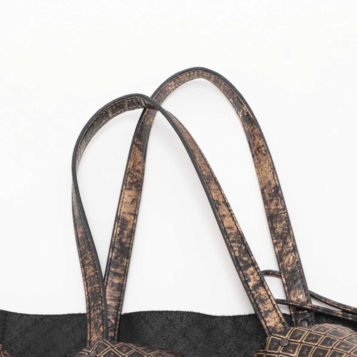 美品 ボッテガヴェネタ イントレッチオミラージュ レザー トート