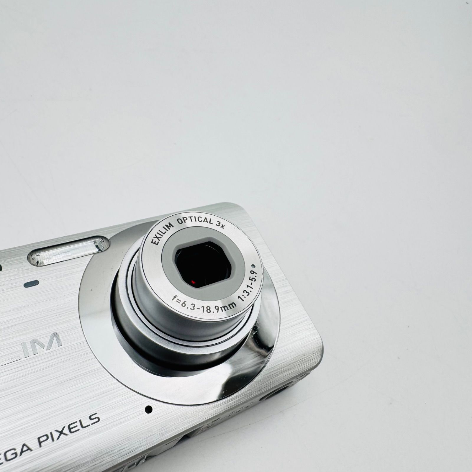 ⑼ 美品 CASIO EXILIM EX-Z80 SR シルバー 元箱•取説•充電器付き