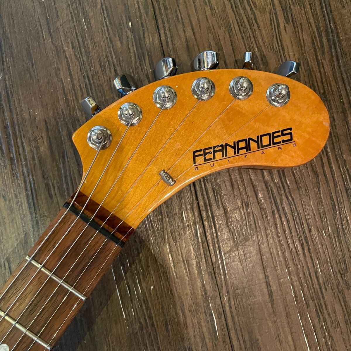 FERNANDES ZO-3 芸達者 エレキギター アンプ内蔵 フェルナンデス Fernandes ZO-3 芸達者 フェルナンデス アンプ内蔵 ソフトケース付