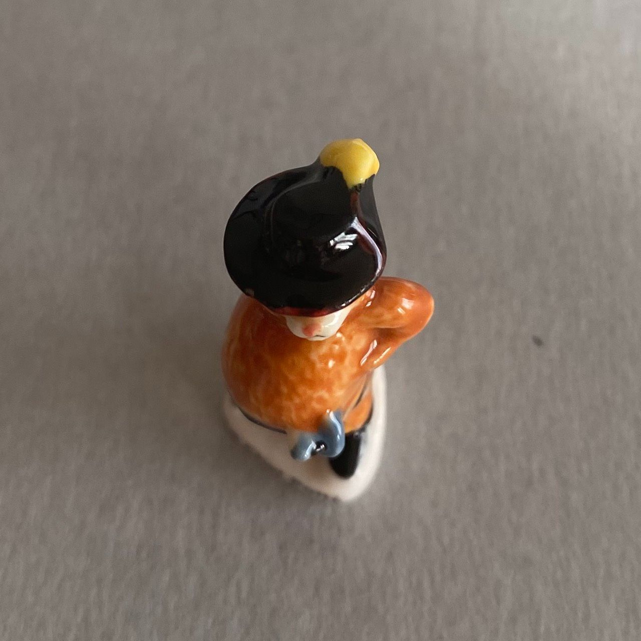 長靴をはいた猫のフェーブ／童話／フランス雑貨／陶器ミニチュア