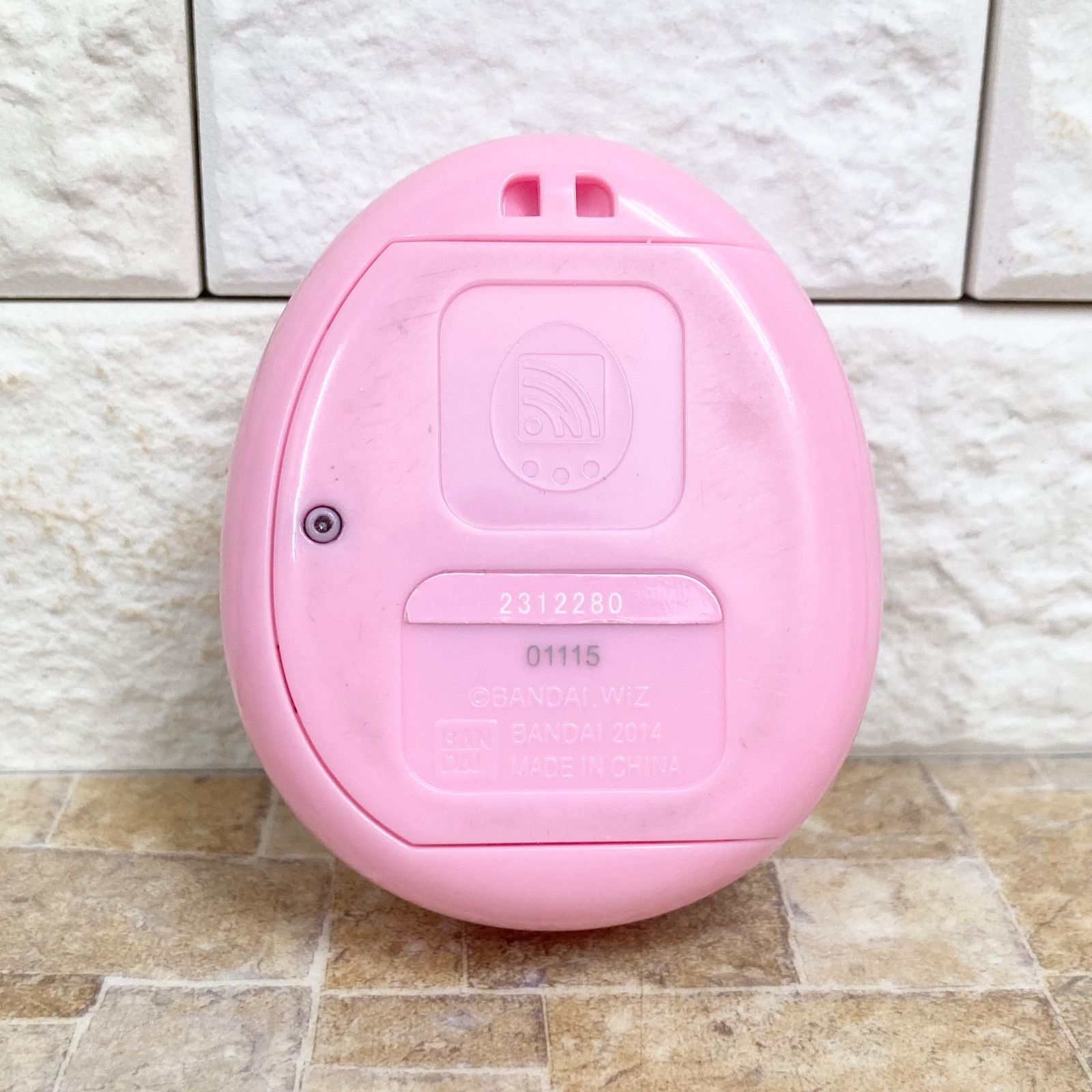 Tamagotchi 4U+ ベビーピンク たまごっち BANDAI バンダイ 本体 2015