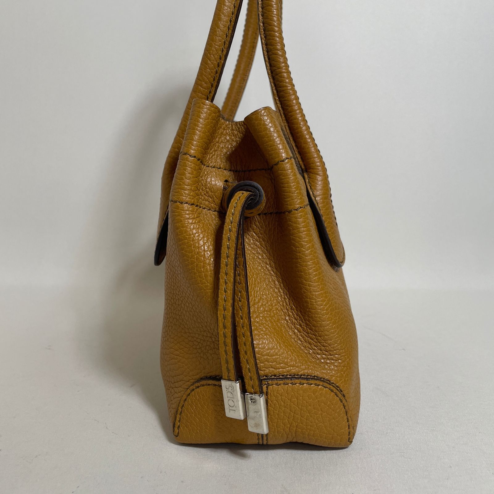 2601-154｜美品｜トッズ ハンドバッグ レザー ブラウン - メルカリ