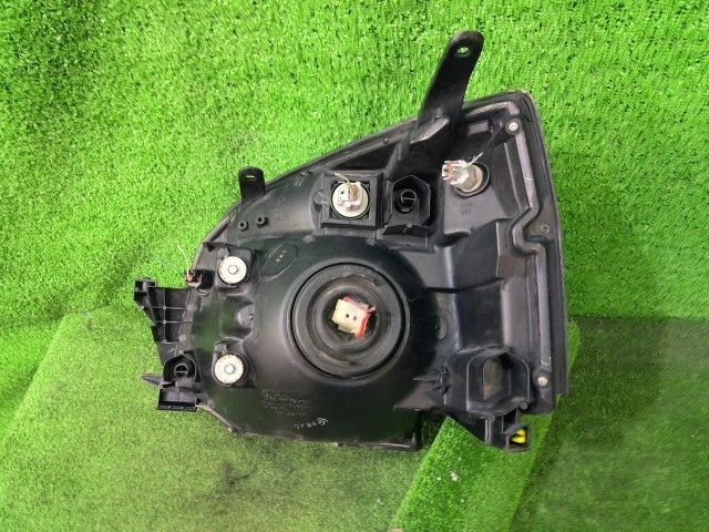 ヴォクシー TA-AZR60G AZR65 右 ヘッドランプ ヘッドライト ASSY X G