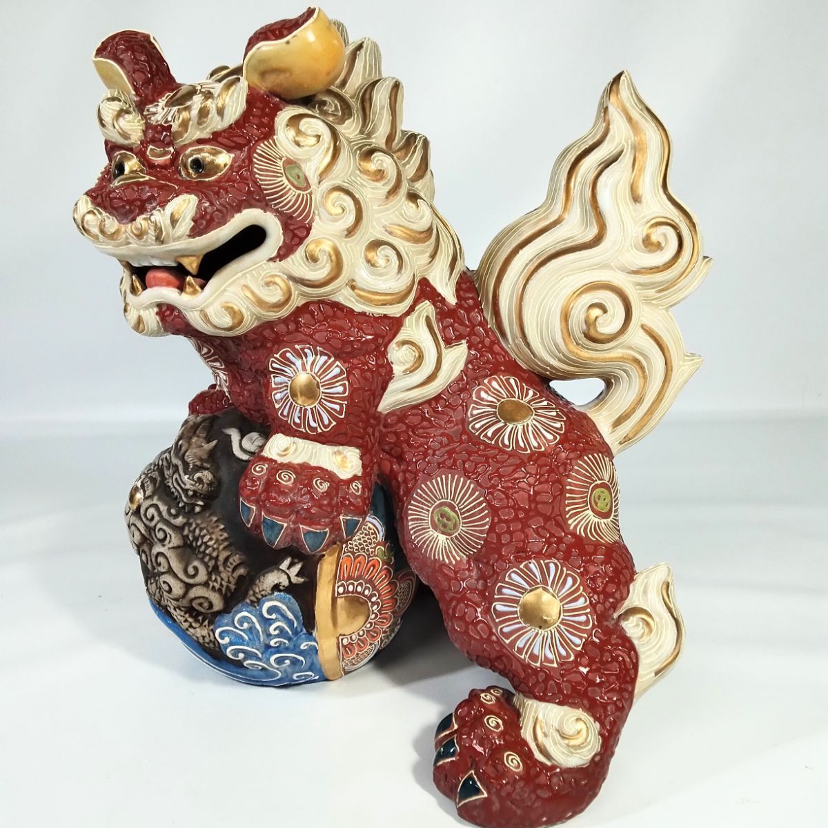 九谷焼 須栄義作 八幡窯 玉乗り獅子 高さ約30.0cm 置物 陶器 シーサー