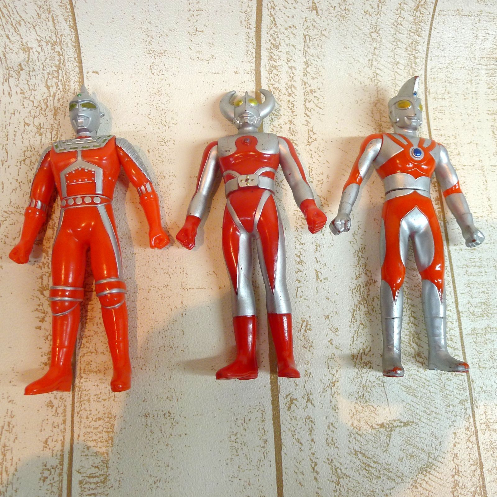 ウルトラマン ソフビ フィギュア まとめて 高さ約16～17cm 15体 mb26