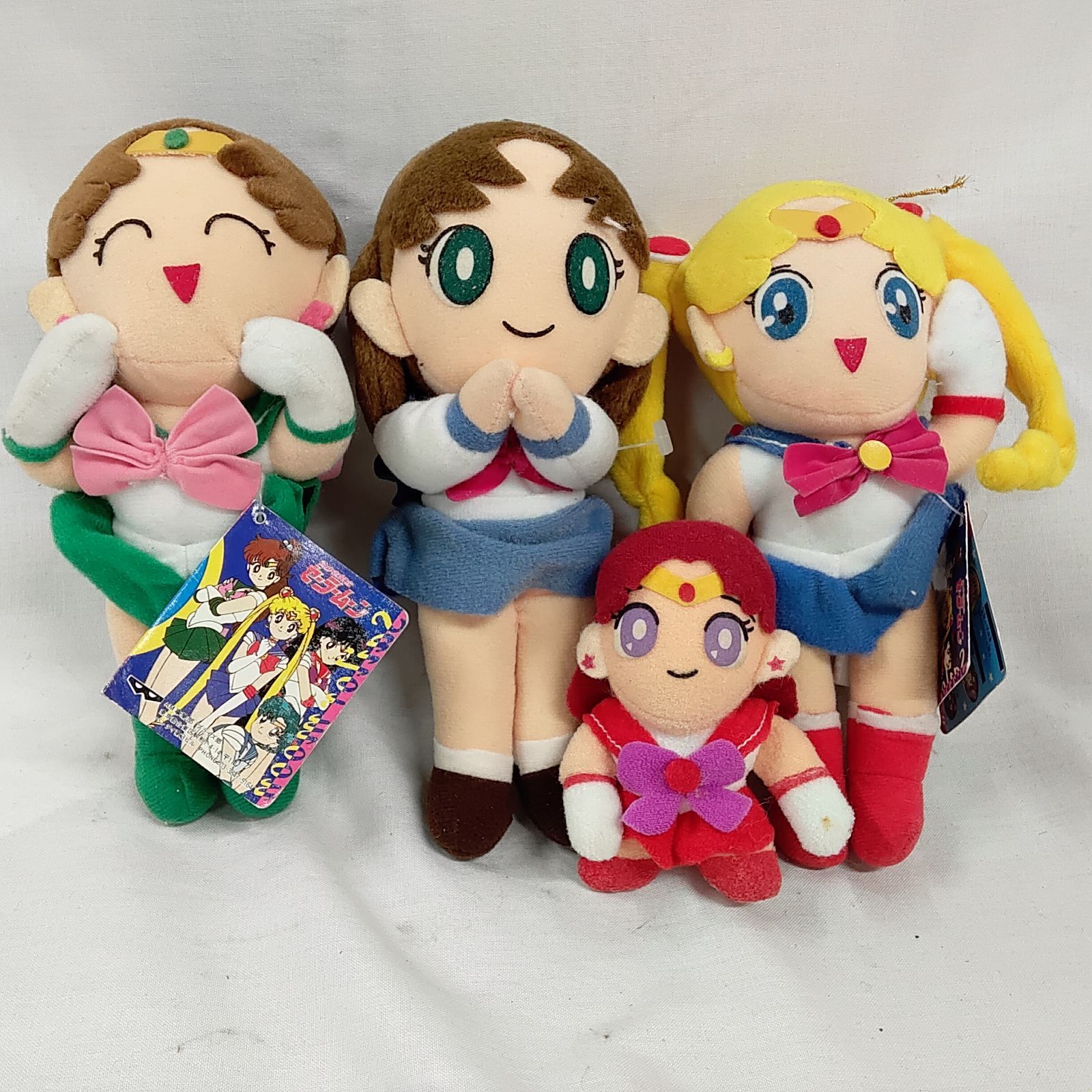 中古品・美少女戦士 セーラームーン ぬいぐるみ 4体セット