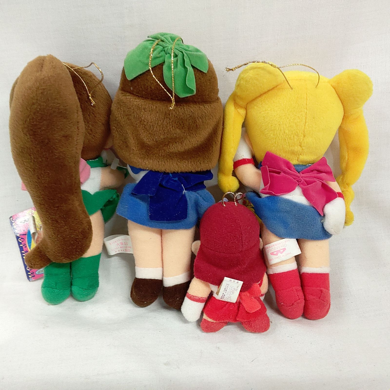 中古品・美少女戦士 セーラームーン ぬいぐるみ 4体セット