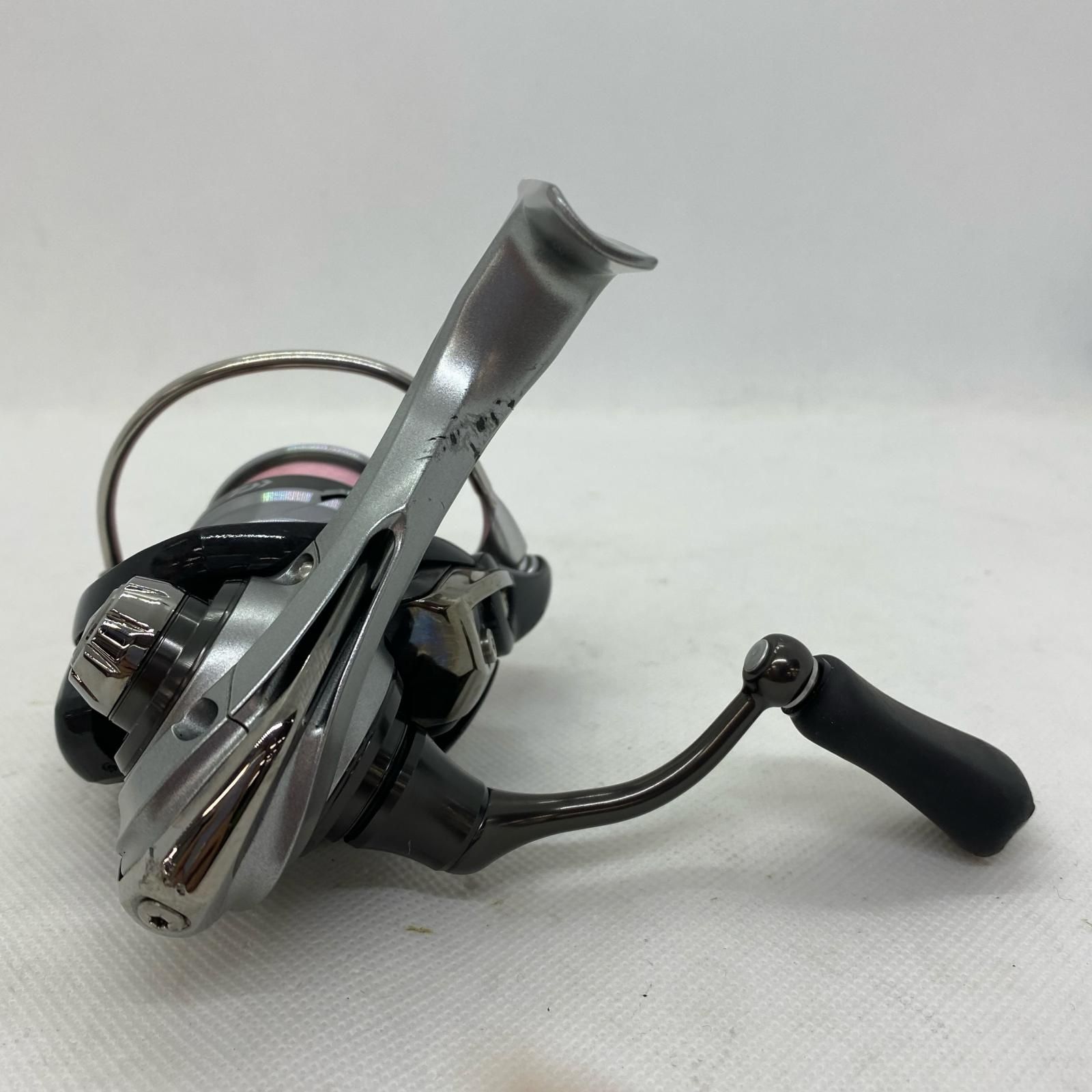 ΨΨDAIWA ダイワ スピニングリール 18カルディア LT2000S 箱付 056036
