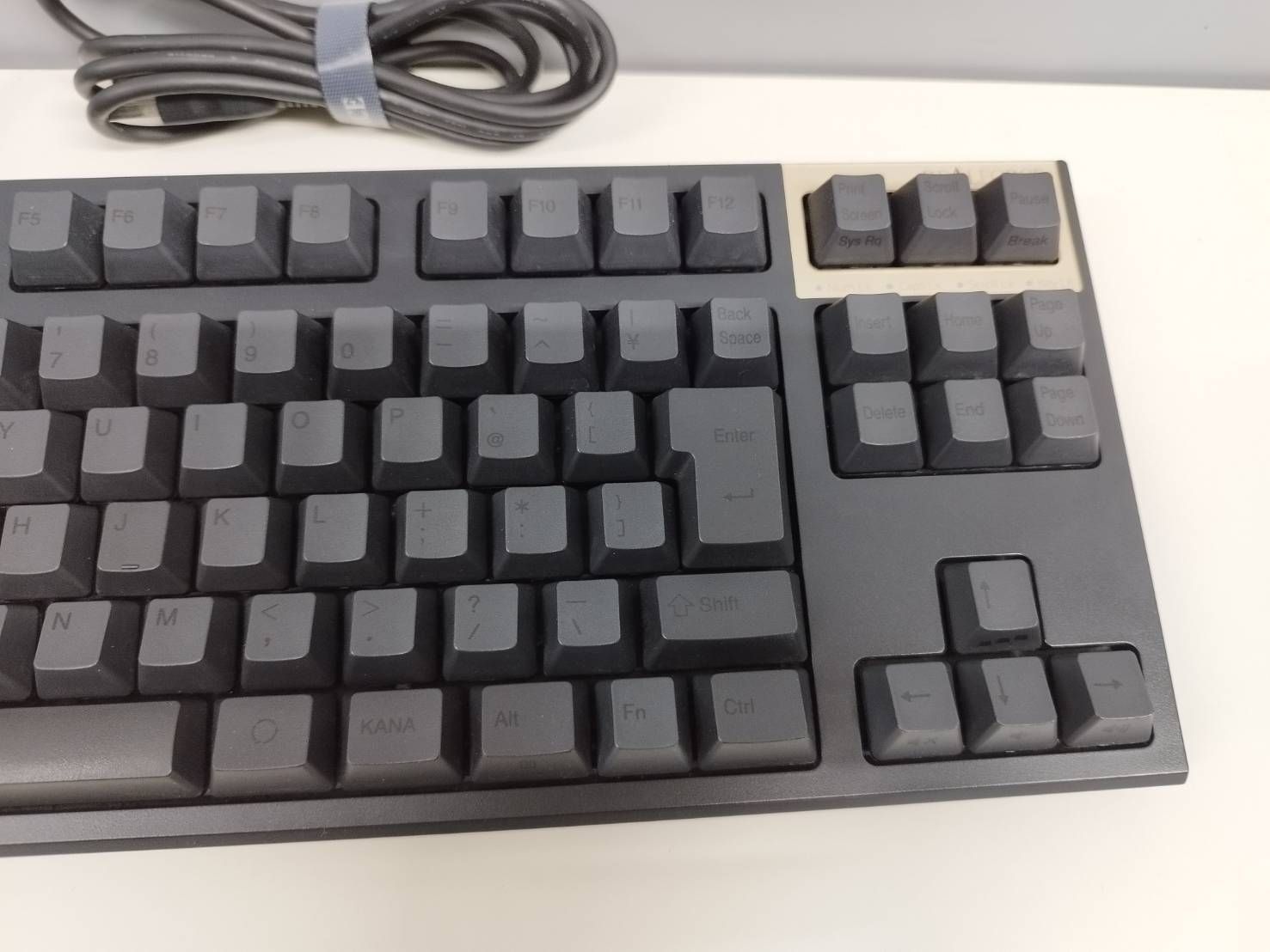 メルカリ市価格！REALFORCE R2SA-JP3-BK 日本語配列キーボード