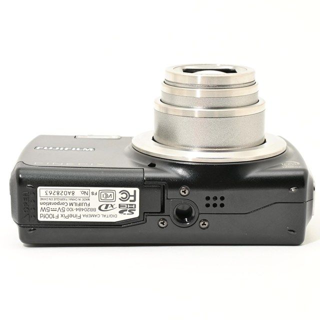 良品＞ FUJIFILM FinePix F100fd｜デジタルカメラ｜動作良好｜使用感