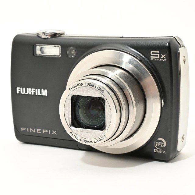 良品＞ FUJIFILM FinePix F100fd｜デジタルカメラ｜動作良好｜使用感