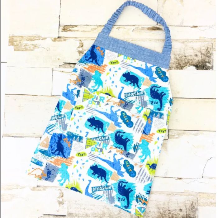 キッズエプロン 恐竜 オフホワイト 三角巾 巾着袋 生地巾 100㎝～110