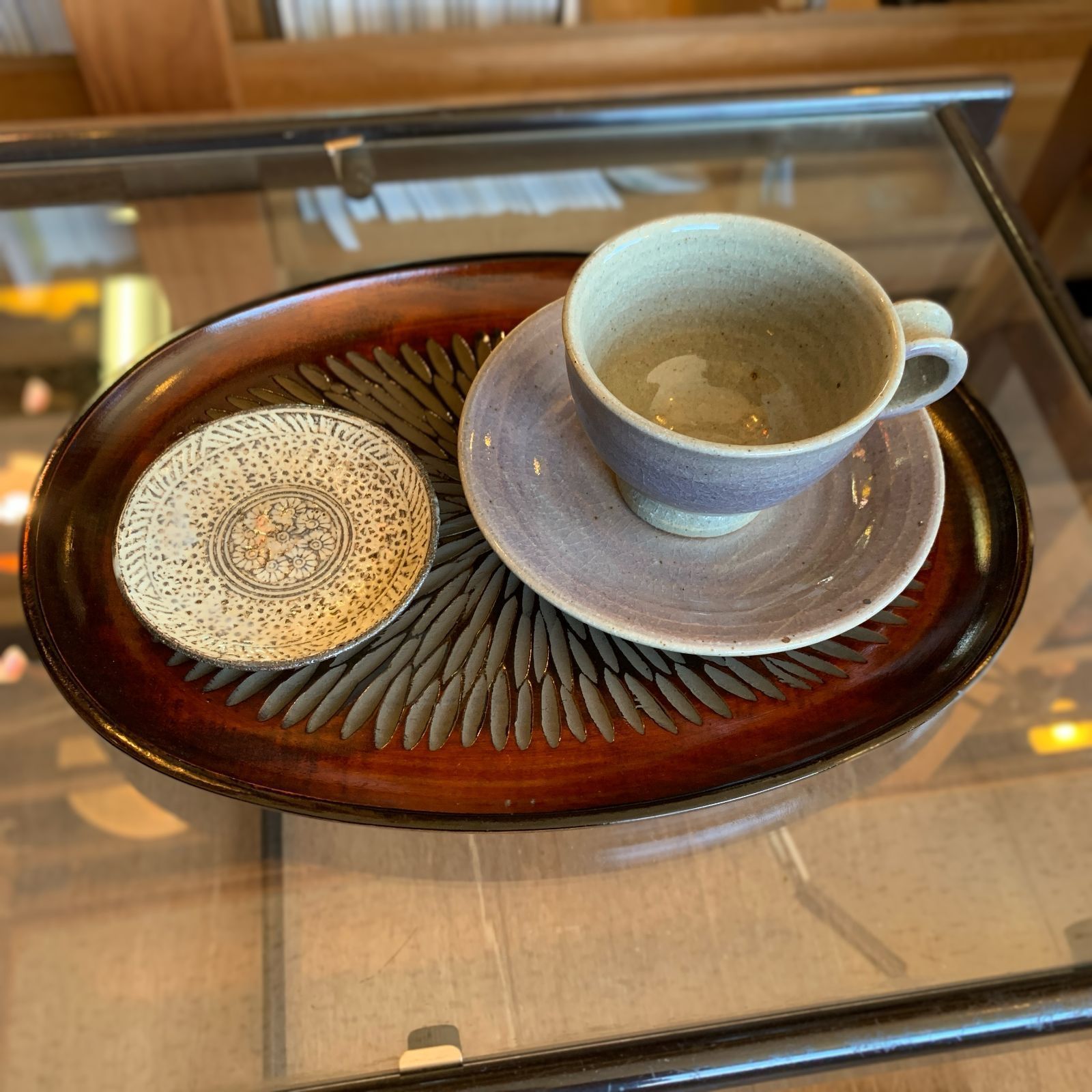 讃岐彫 象谷塗 ノミ目 ツキ目 盆 讃岐盆 /HM-0232 - メルカリ