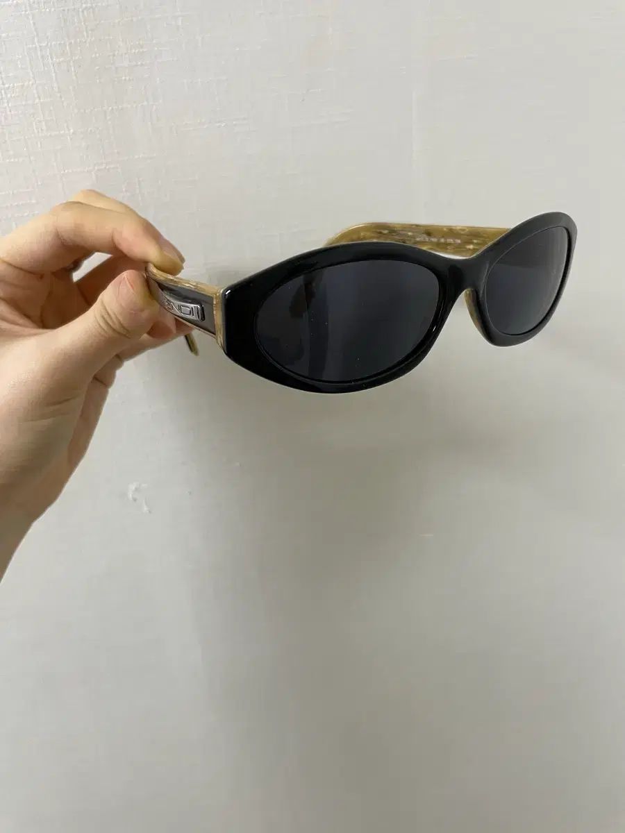 ヴィンテージ FENDI フェンディ サングラス - メルカリ