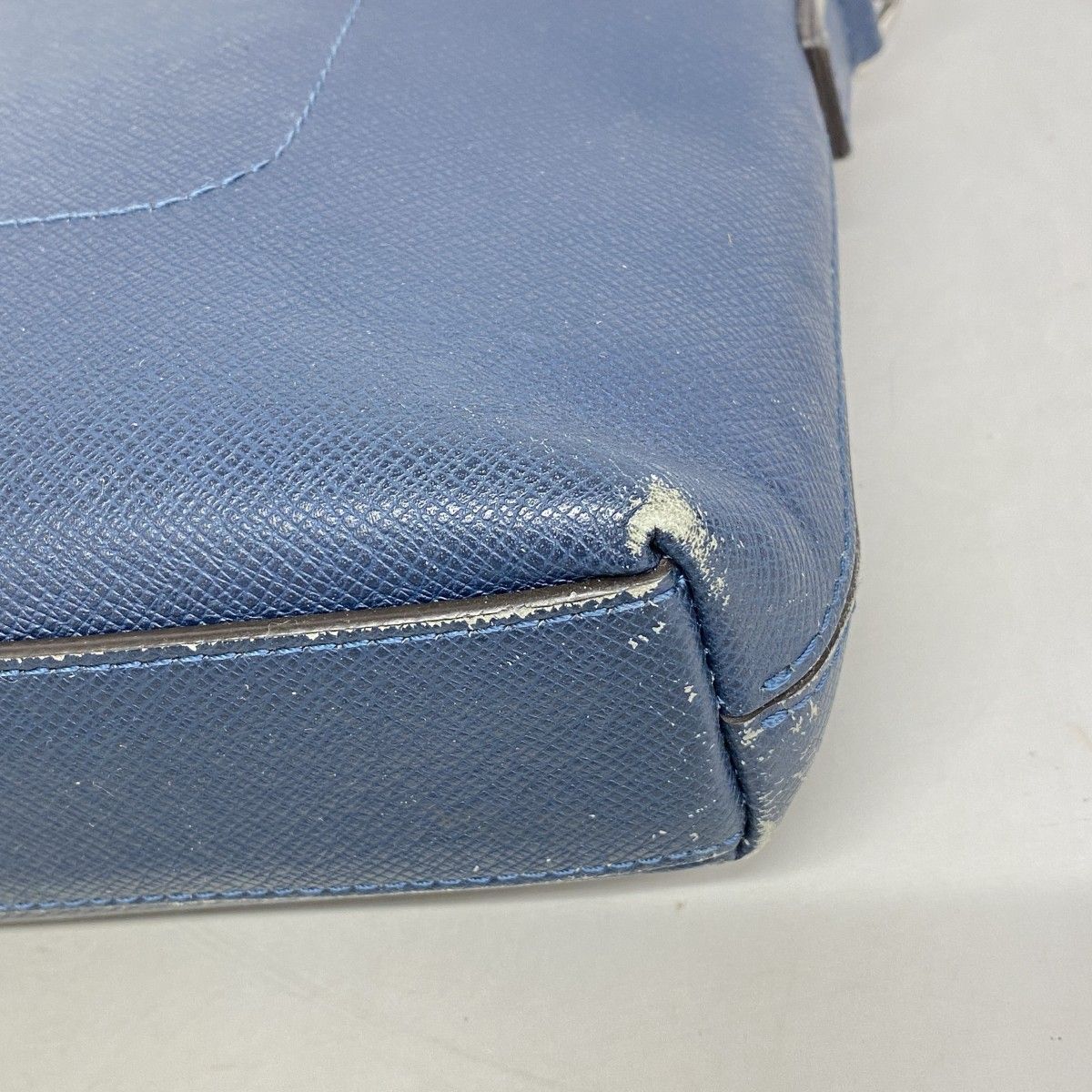 6ae6318】ルイヴィトン ショルダーバッグ タイガ グリゴリ