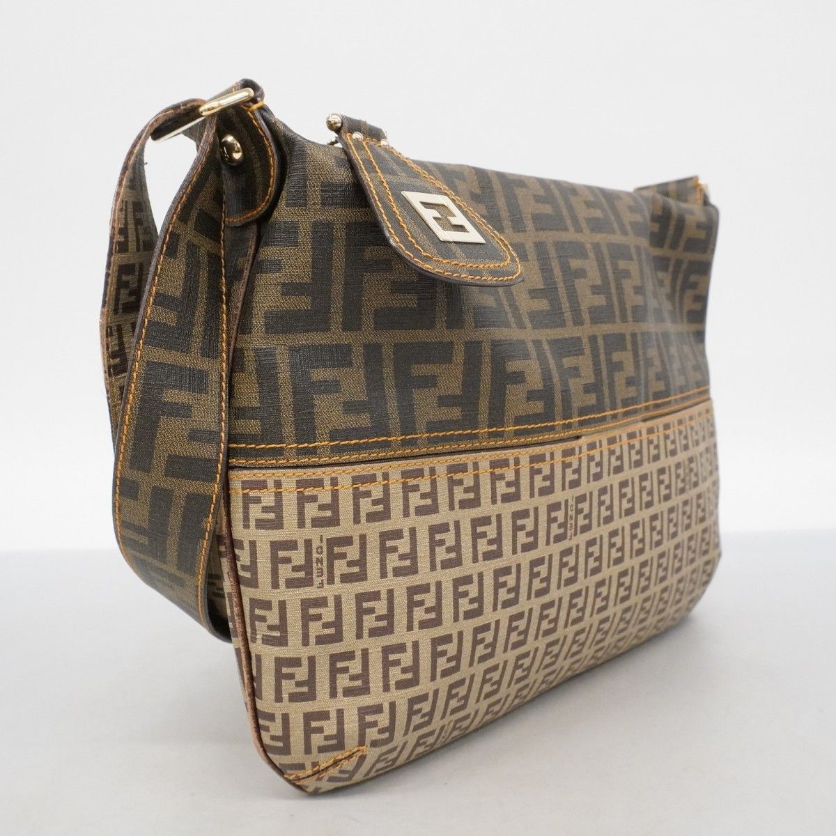 6ae6407】フェンディ ショルダーバッグ ズッカ ズッキーノ PVC