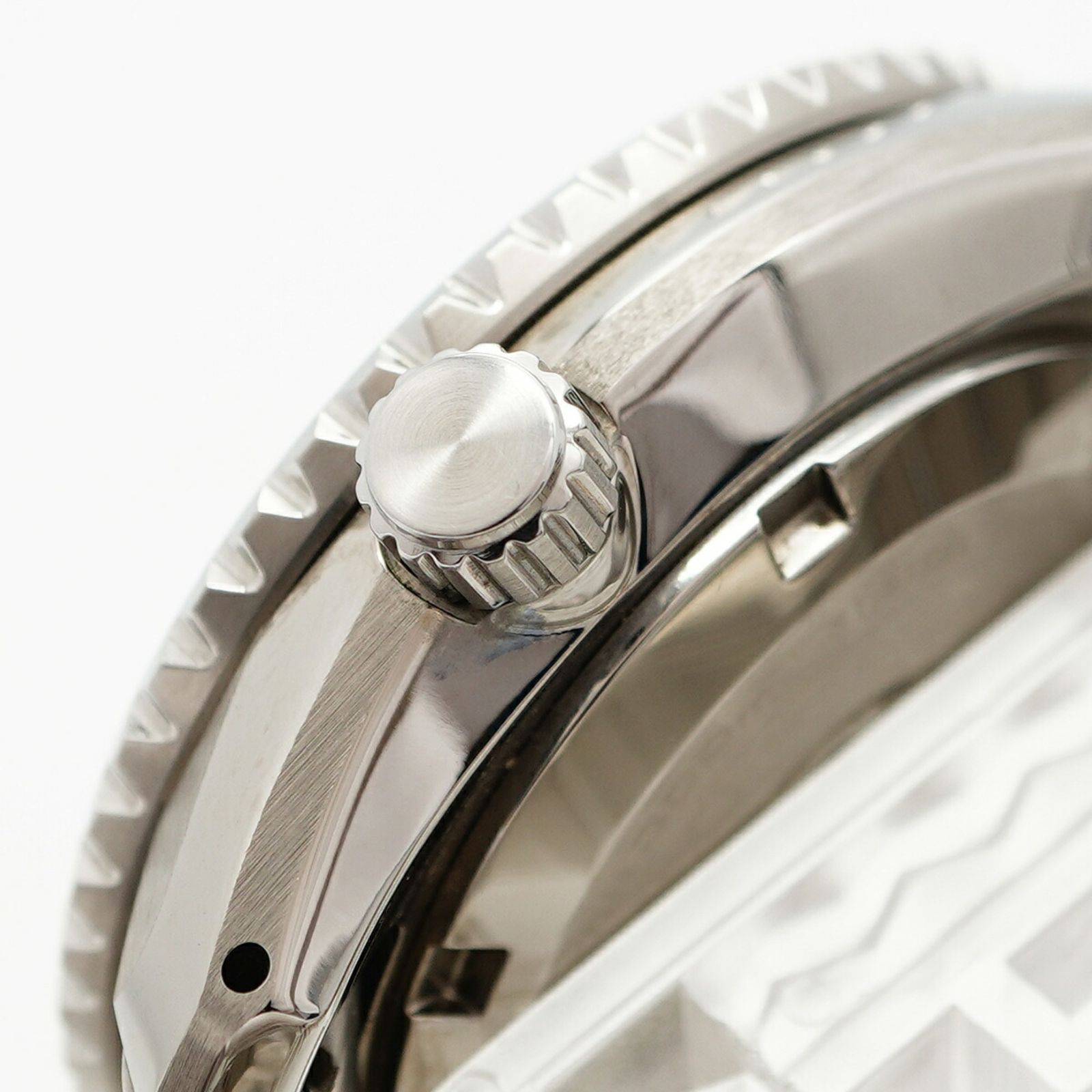 シルバー文字盤腕時計