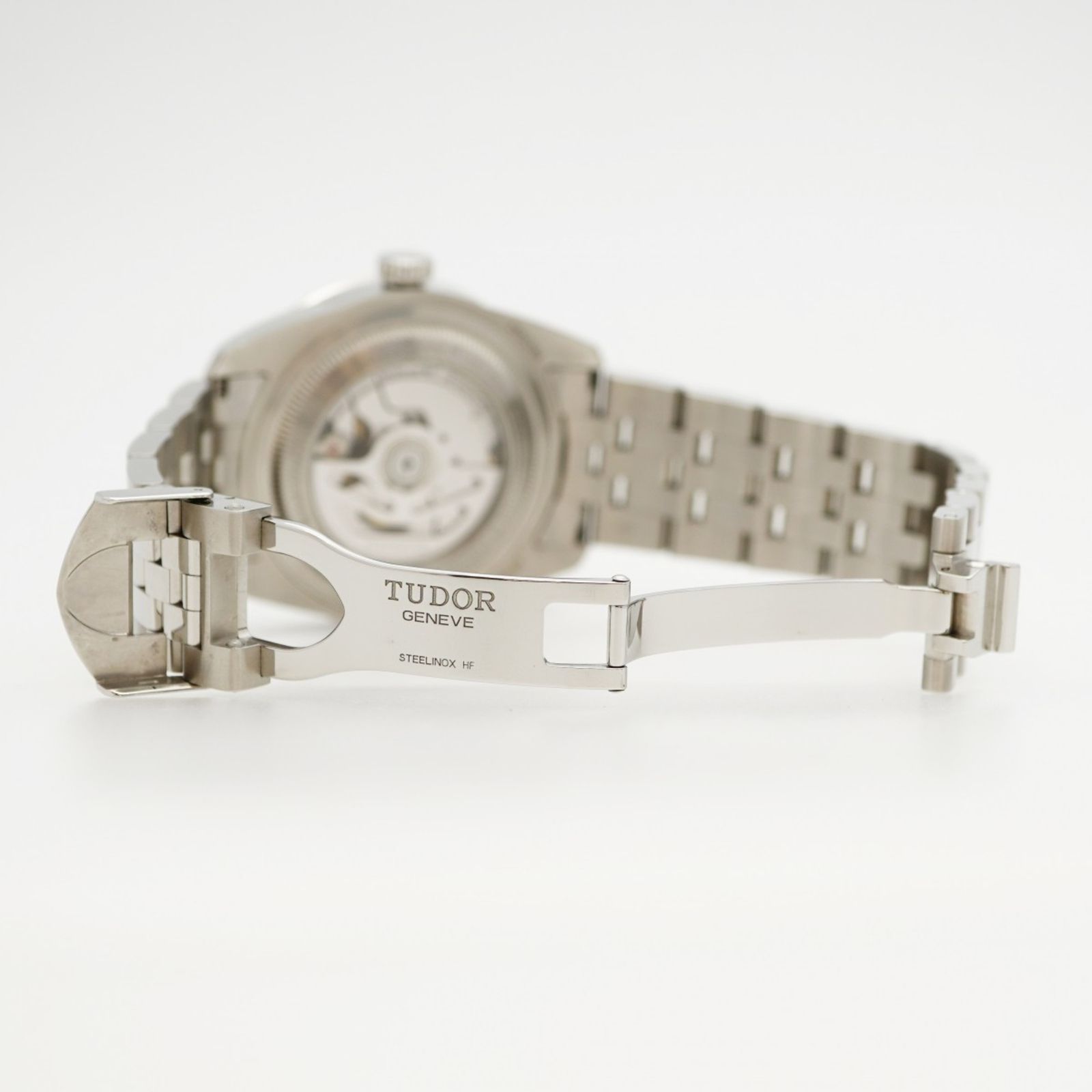 チュードル グラマー