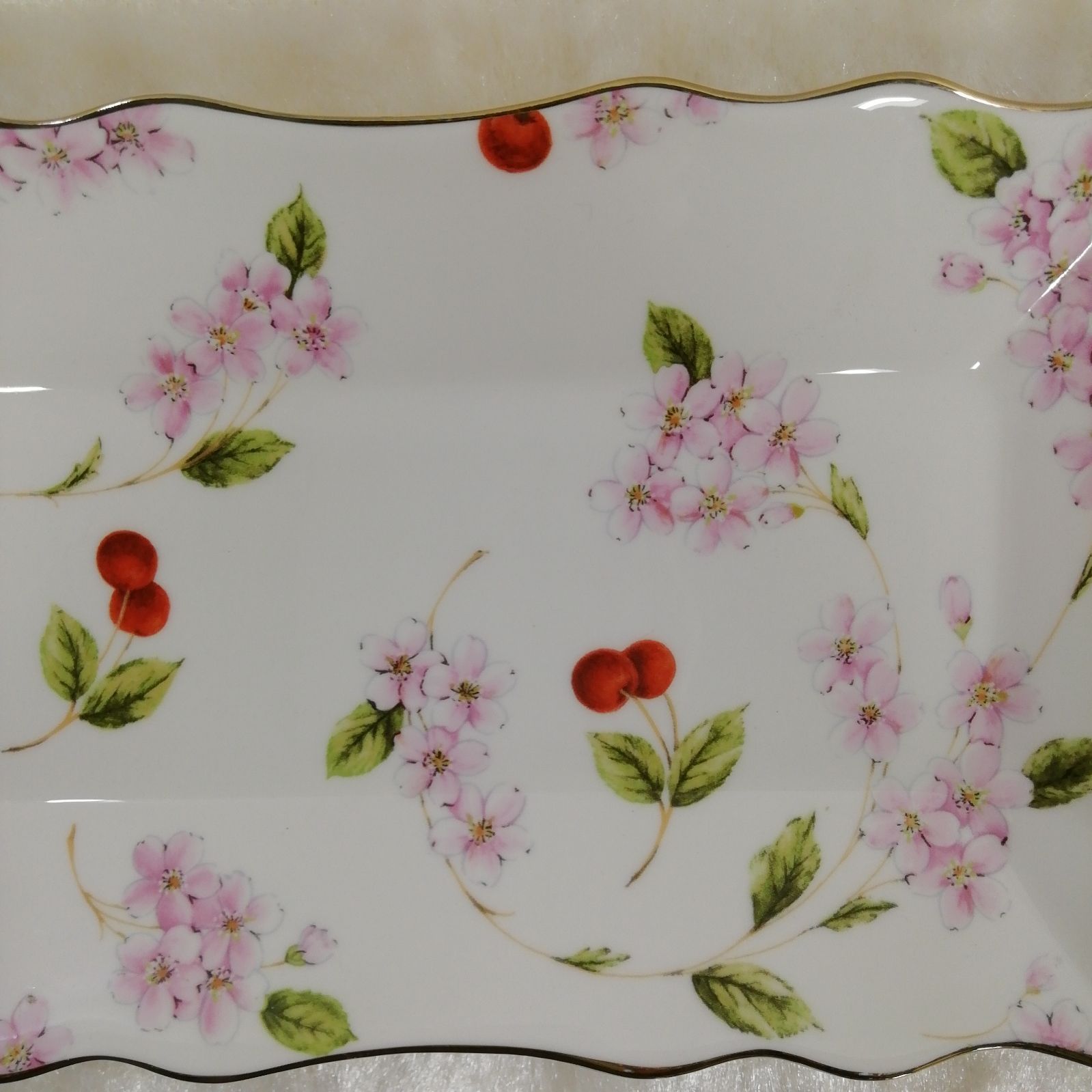 未使用】エインズレイ 31cm チェリーブロッサム 陶器サンドイッチ