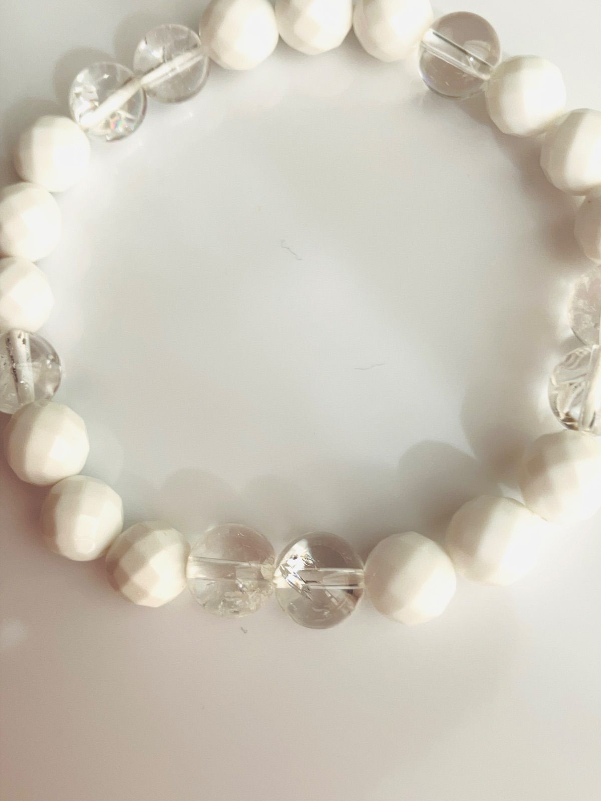 高品質オフホワイトカラー ホワイトオニキスブレスレット アイリス