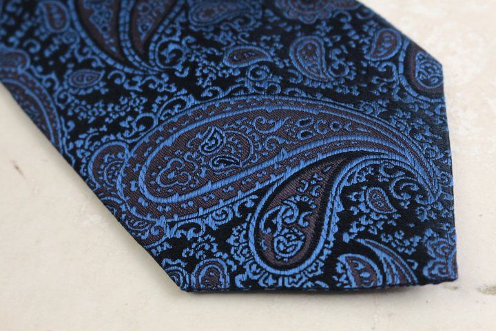 アクアスキュータム ブランド ネクタイ ペイズリー柄 タグ付き 未使用