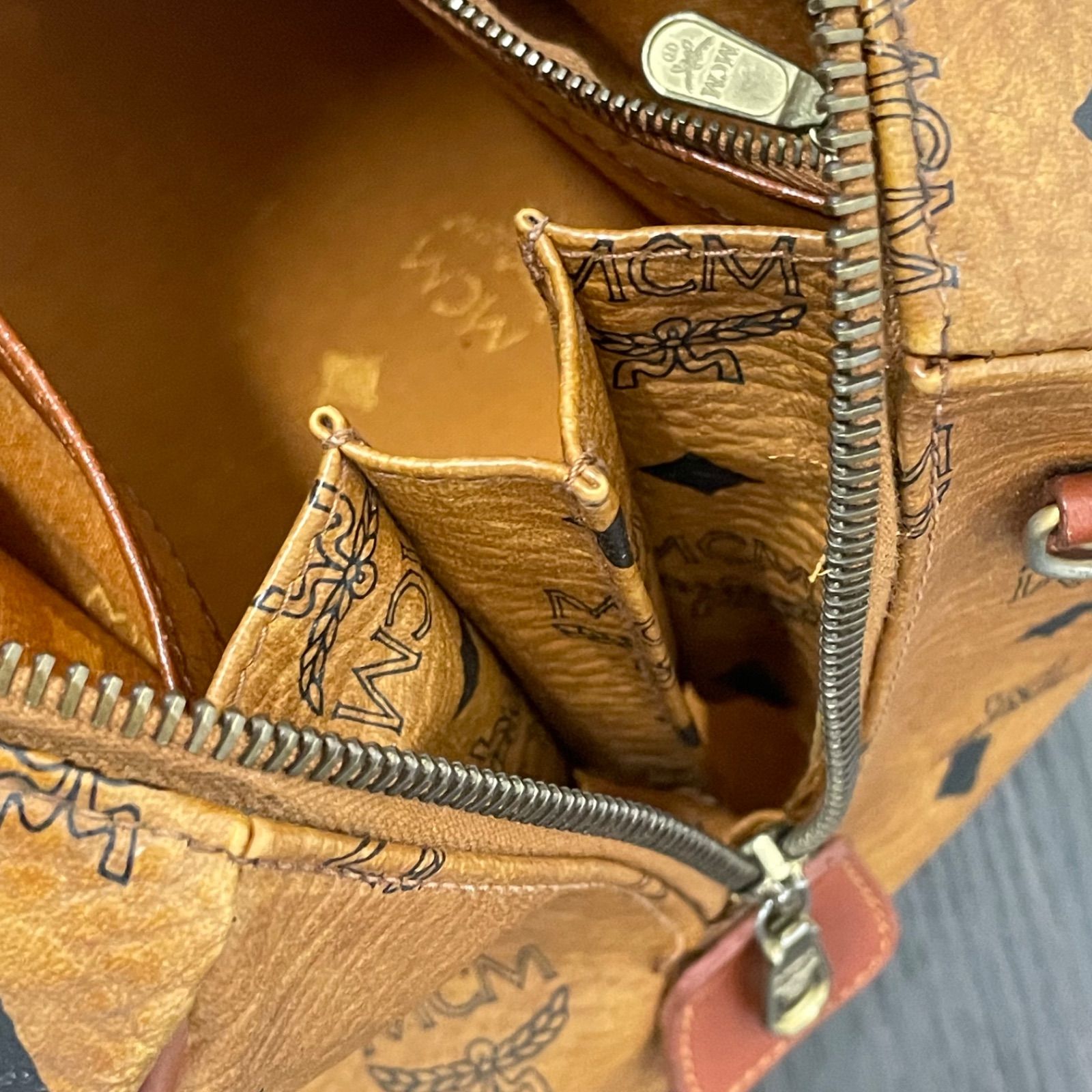 ☆ MCM エムシーエム ミニボストンバッグ レザー ハンドバッグ 